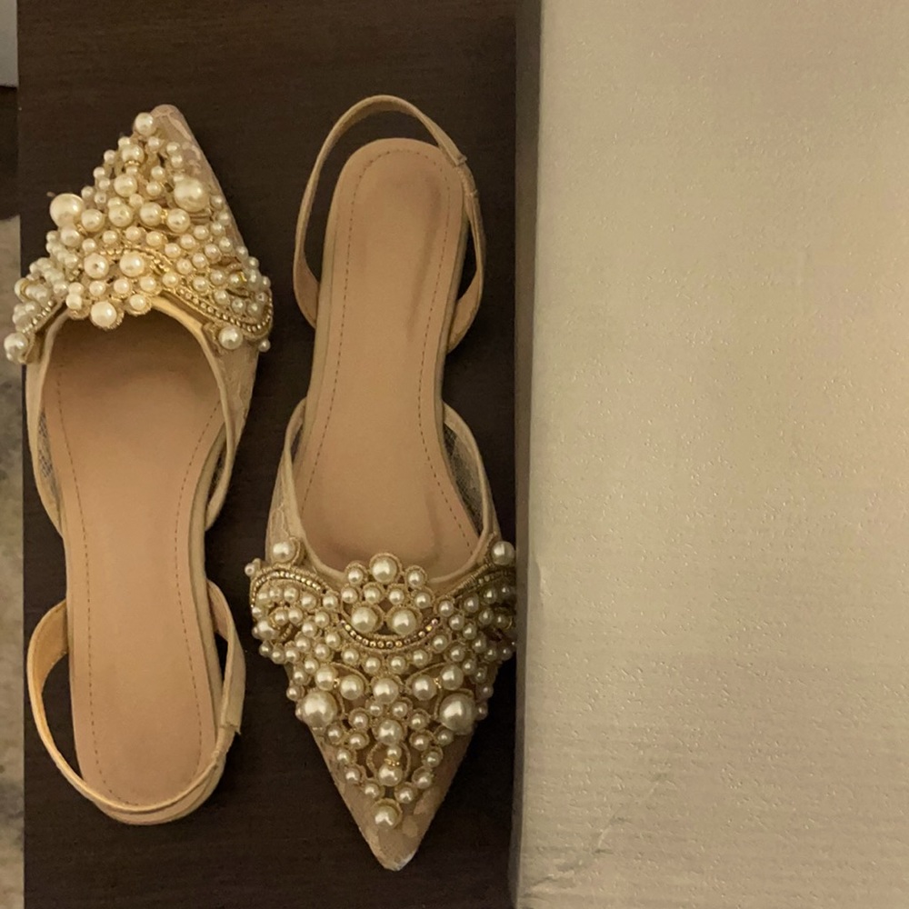 Never been worn size 36 bridal flats
